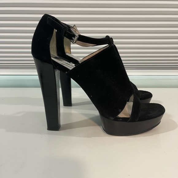 MICHAEL Kors Black Suede Heeled Sandals Size 8.5M - Picture 5 of 15